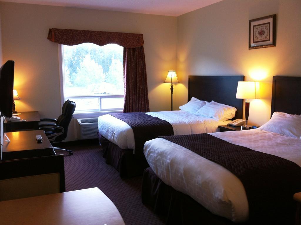 Days Inn By Wyndham Chetwynd Quarto foto